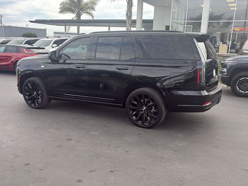 Used 2025 Cadillac Escalade Sport Platinum AWD/4WD image 7