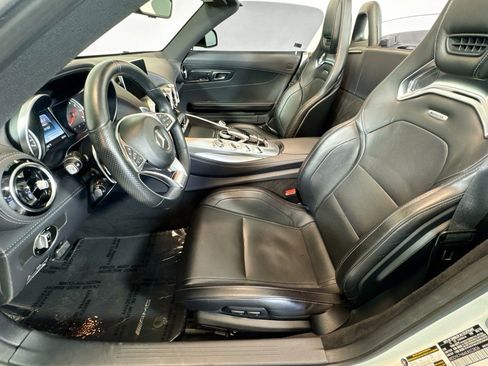 Used 2019 Mercedes-Benz AMG GT Roadster image 20