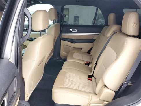 Used 2016 Ford Explorer 4WD image 11