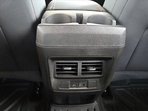 Used 2026 Chevrolet Colorado Z71 AWD/4WD image 17
