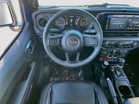 Used 2025 Jeep Wrangler Unlimited Rubicon w/ Safety Group AWD/4WD image 20