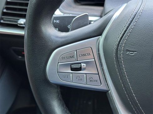 Used 2023 BMW X7 xDrive40i w/ Parking Assistance Package image 22