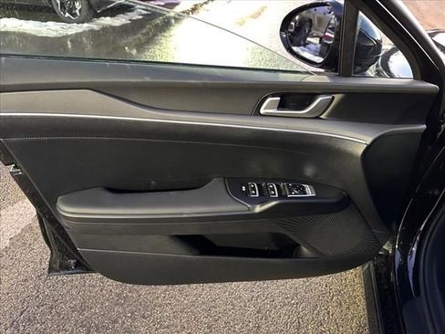 Used 2025 Kia K5 LXS image 11