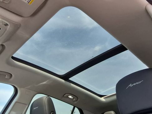 New 2026 Buick Envision Avenir image 12