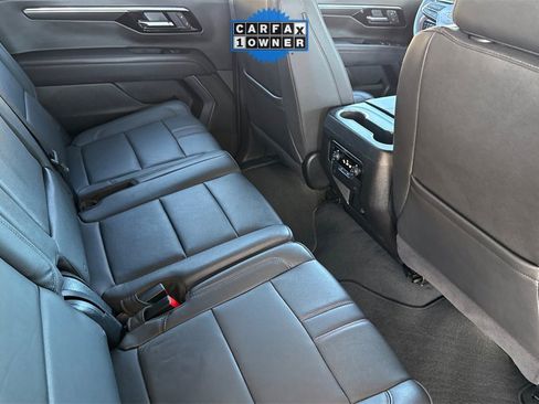 Used 2025 Chevrolet Suburban RST image 24