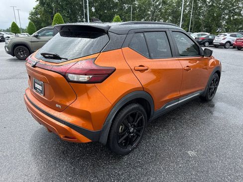 Used 2022 Nissan Kicks SR w/ Premium Package FWD image 7