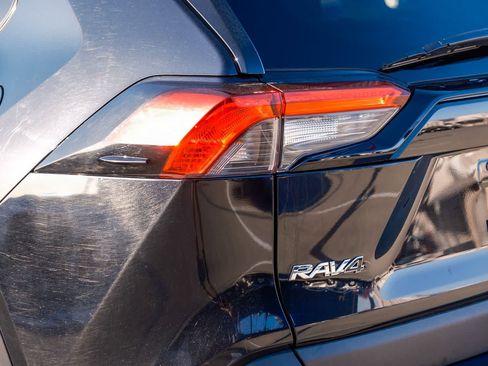 Certified 2025 Toyota RAV4 LE AWD/4WD image 7