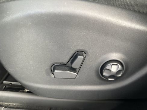 Used 2019 Jeep Cherokee High Altitude image 14