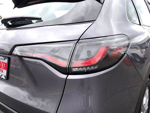Used 2025 Honda HR-V LX image 5