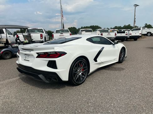 Used 2024 Chevrolet Corvette Stingray Preferred Cpe w/ Battery Protection Package RWD image 5