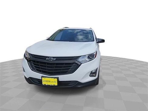 Certified 2021 Chevrolet Equinox LT image 3