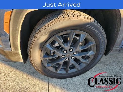 Used 2024 Chevrolet Traverse LS w/ Midnight/Sport Edition image 15