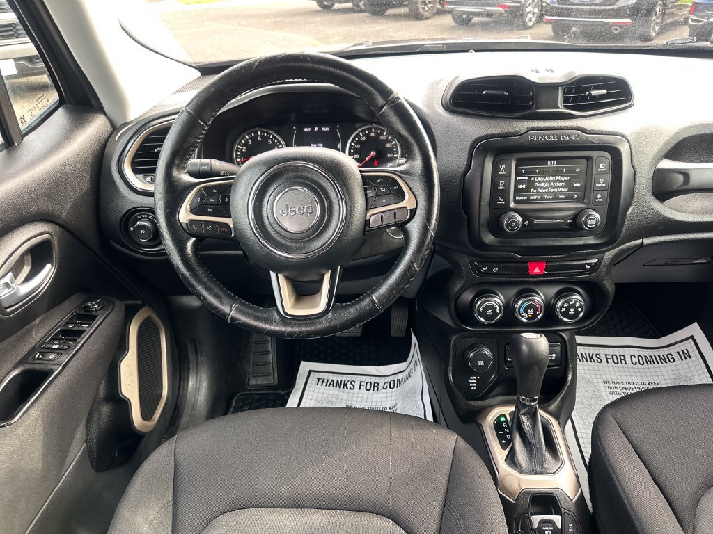 Used 2017 Jeep Renegade Latitude w/ Cold Weather Group AWD/4WD image 23