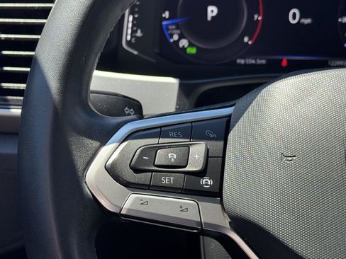 Used 2022 Volkswagen Atlas SE w/ Panoramic Sunroof Package FWD image 25