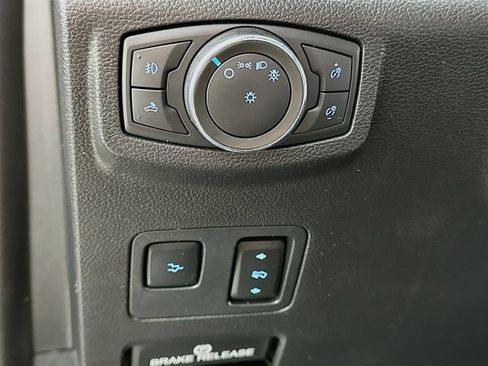 Used 2021 Ford F250 Lariat w/ Lariat Ultimate Package AWD/4WD image 22