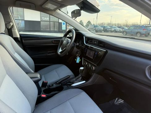 Used 2017 Toyota Corolla L image 24