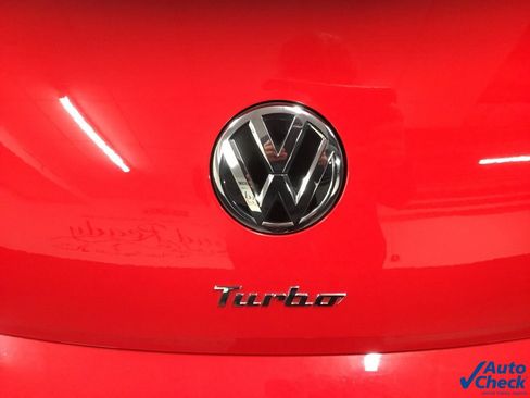 Used 2018 Volkswagen Beetle 2.0T Coast image 24