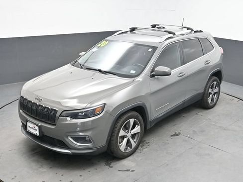 Used 2020 Jeep Cherokee Limited FWD image 34