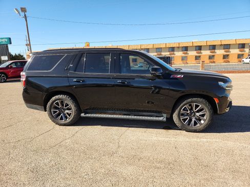 Used 2021 Chevrolet Tahoe Z71 w/ Z71 Off-Road Package image 5
