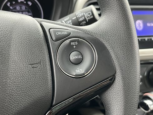 Used 2021 Honda HR-V LX image 24