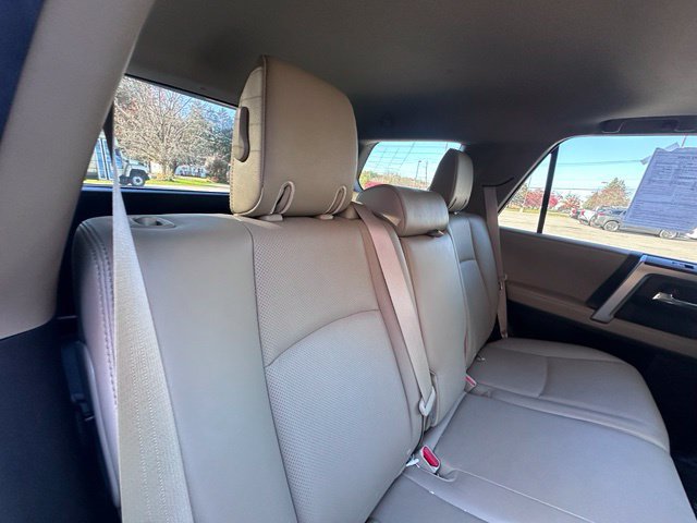 Used 2023 Toyota 4Runner Limited AWD/4WD image 9