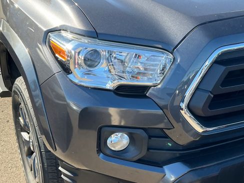 Used 2020 Toyota Tacoma SR5 RWD image 14