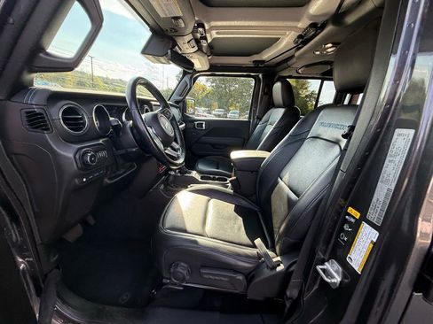 Used 2022 Jeep Wrangler Unlimited Rubicon 4xe w/ Dual Top Group AWD/4WD image 14