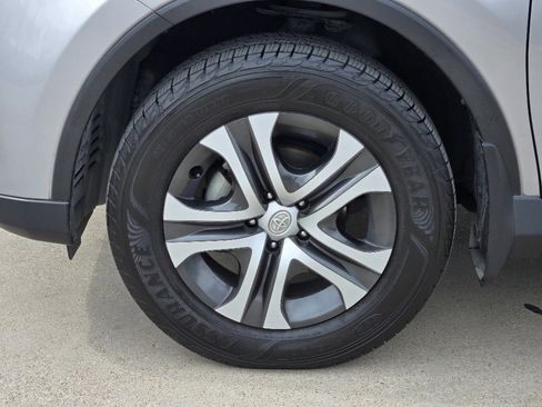 Used 2017 Toyota RAV4 LE image 17