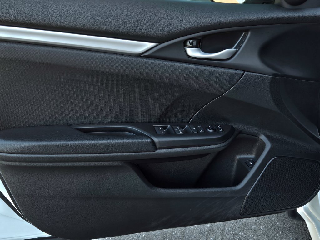 Used 2020 Honda Civic Sport image 11