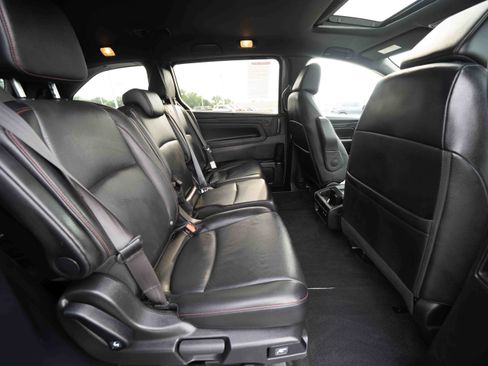 Used 2025 Honda Odyssey Sport-L image 25