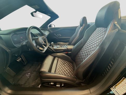 Used 2021 Audi R8 V10 RWD image 17