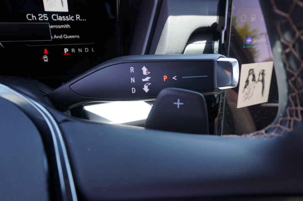 New 2026 GMC Terrain AT4 w/ Technology Package II AWD/4WD image 20