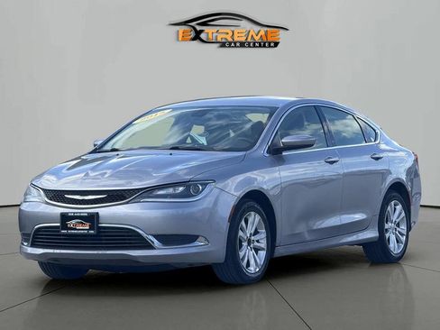 Used 2015 Chrysler 200 Limited w/ Convenience Group image 1