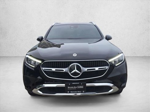 Certified 2025 Mercedes-Benz GLC 300 image 2