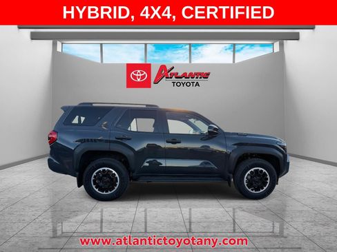 Certified 2025 Toyota 4Runner TRD Off-Road AWD/4WD image 6
