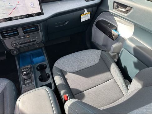 New 2026 Ford Maverick XLT image 13