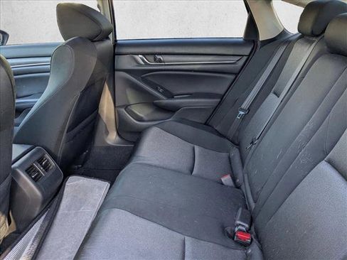 Used 2018 Honda Accord EX image 18