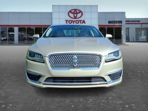 Used 2017 Lincoln MKZ Select w/ Select Plus Package FWD image 9