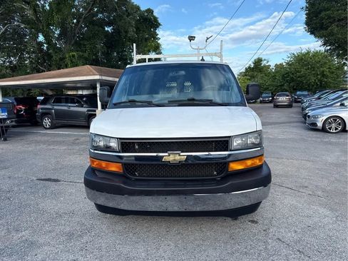 Used 2022 Chevrolet Express 2500 w/ Driver Convenience Package RWD image 2