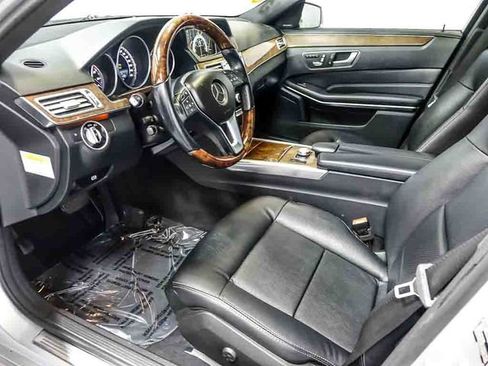 Used 2014 Mercedes-Benz E 350 4MATIC Sedan image 14