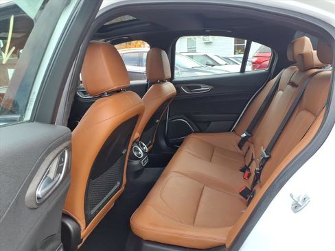 Used 2022 Alfa Romeo Giulia Ti image 14