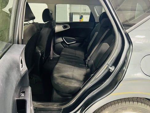 Used 2023 Kia Soul LX w/ LX Technology Package image 26
