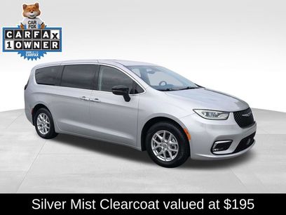 Used 2024 Chrysler Pacifica Touring-L