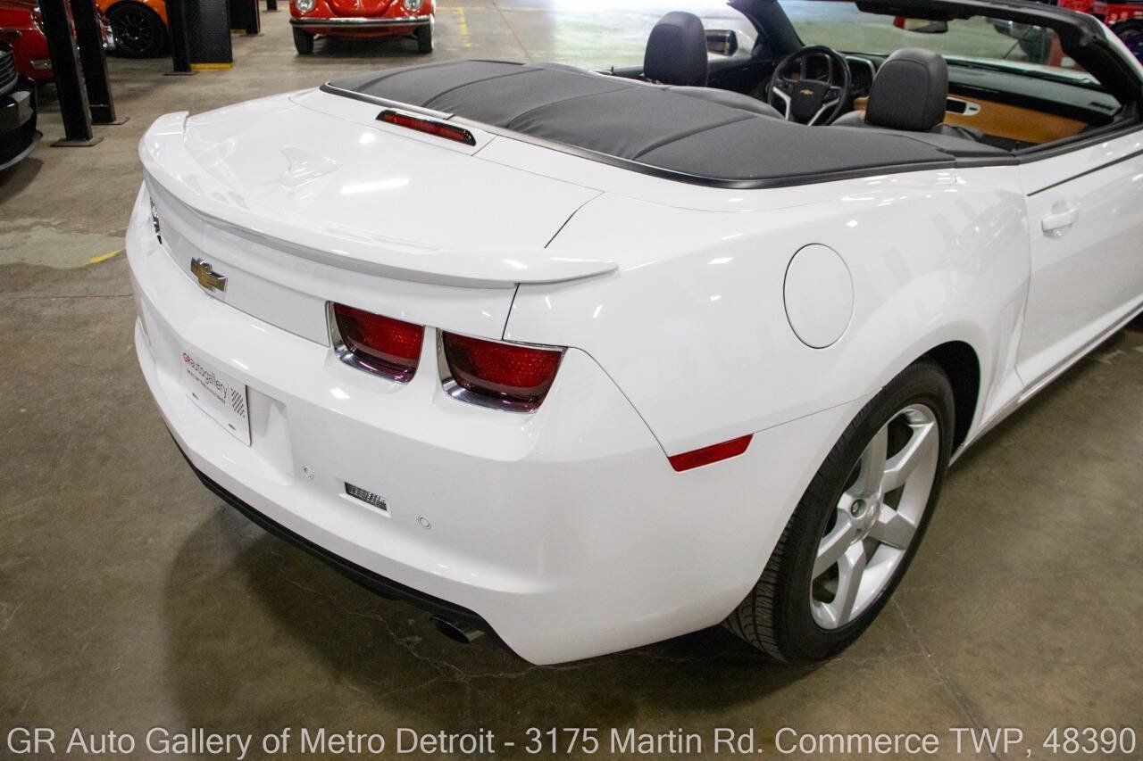 Used 2013 Chevrolet Camaro LT RWD image 16