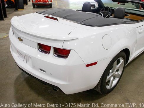 Used 2013 Chevrolet Camaro LT RWD image 16