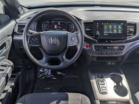 Used 2022 Honda Pilot Sport image 16