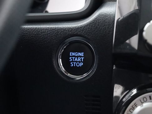 Used 2022 Toyota 4Runner TRD Off-Road Premium w/ Moonroof Package image 18