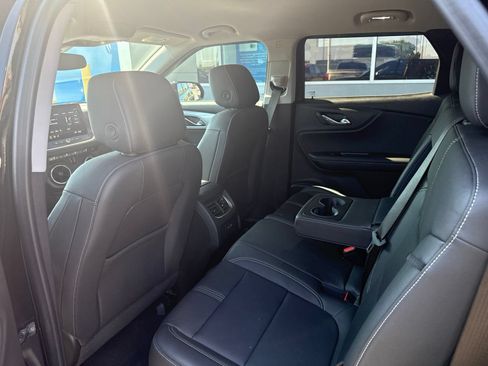 Used 2025 Chevrolet Blazer LT AWD/4WD image 16