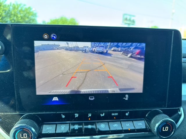 Used 2025 Chevrolet Colorado LT w/ Advanced Trailering Package AWD/4WD image 21