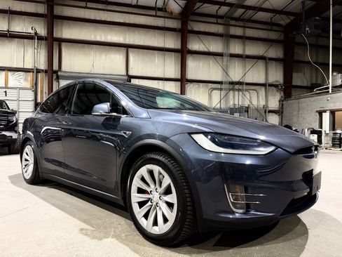 Used 2016 Tesla Model X Performance AWD/4WD image 1